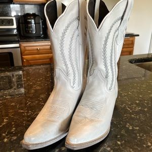 White Cowgirl Boots sz 8